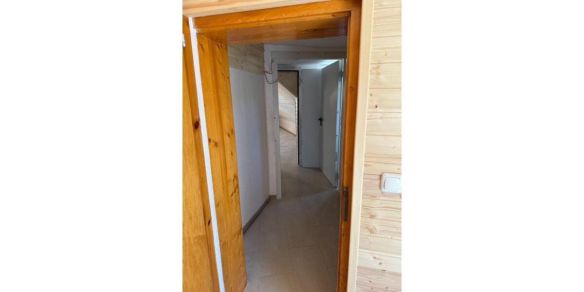 Dachgeschoßwohnung Reiskirchen - 3 Zimmer, 66 m&sup2;, 590&euro; | Angebot:24878830