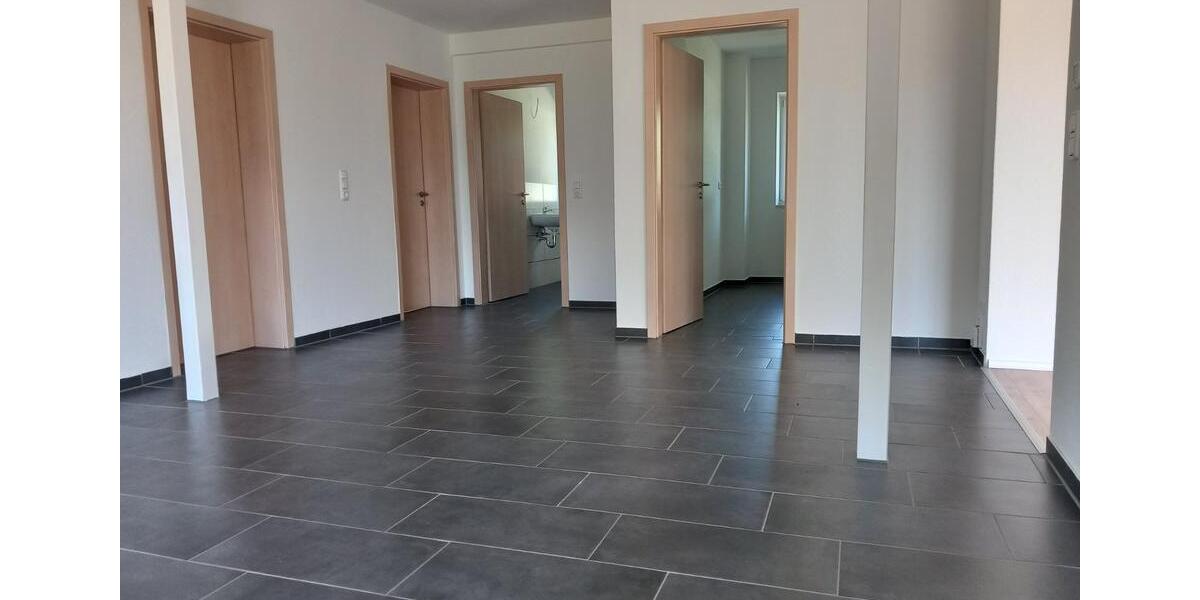 Erdgeschoßwohnung Wittenburg - 5 Zimmer, 150 m&sup2;, 1.200&euro; | Angebot:25099265