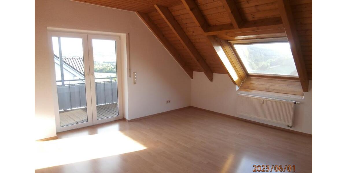Kerngemeinde Hilders, Urgemütliche Dachwohnung, gute Fernsicht 3.5 zimmer