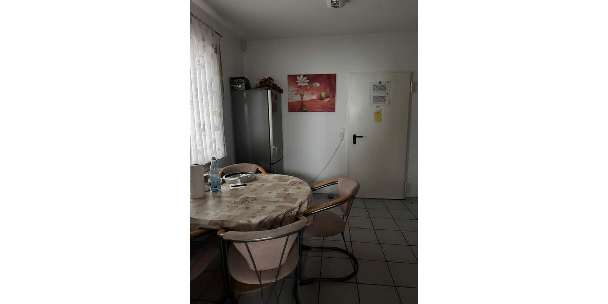 Gewerbe Halle direkt auf A28 HattenBüroWCDusche zimmer