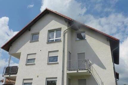 Ahnatal-OT - Hübsche, gepflegte Dachgeschoss-Wohnung