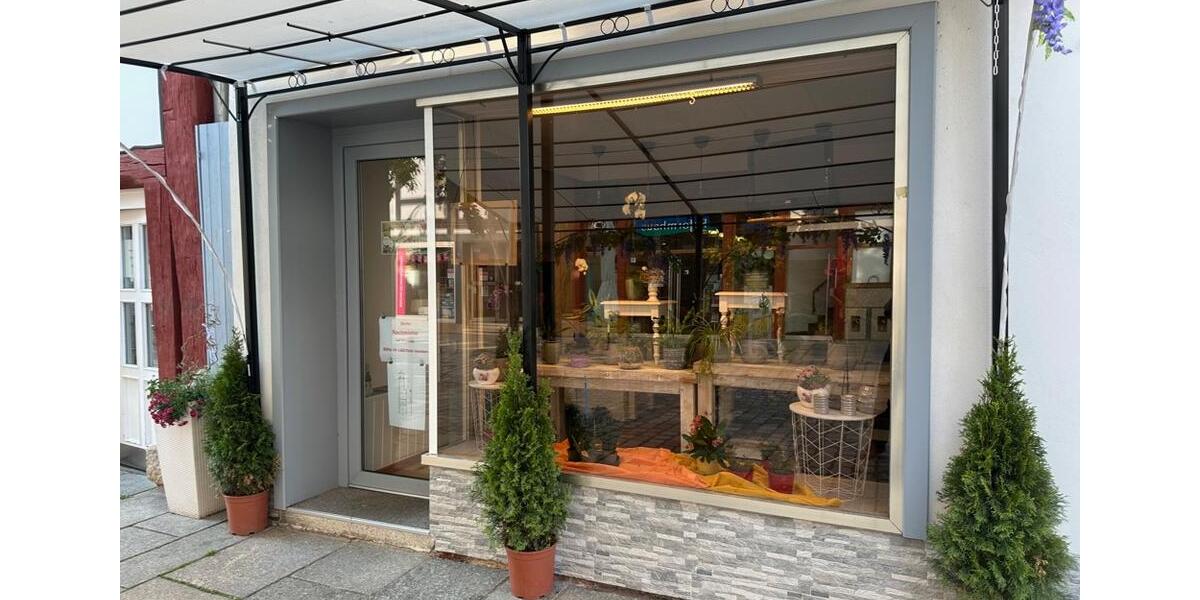 LADEN- ODER PRAXISRÄUME CA. 87 m² IM EG ZU VERMIETEN - ZENTRAL IN MELSUNGEN! zimmer