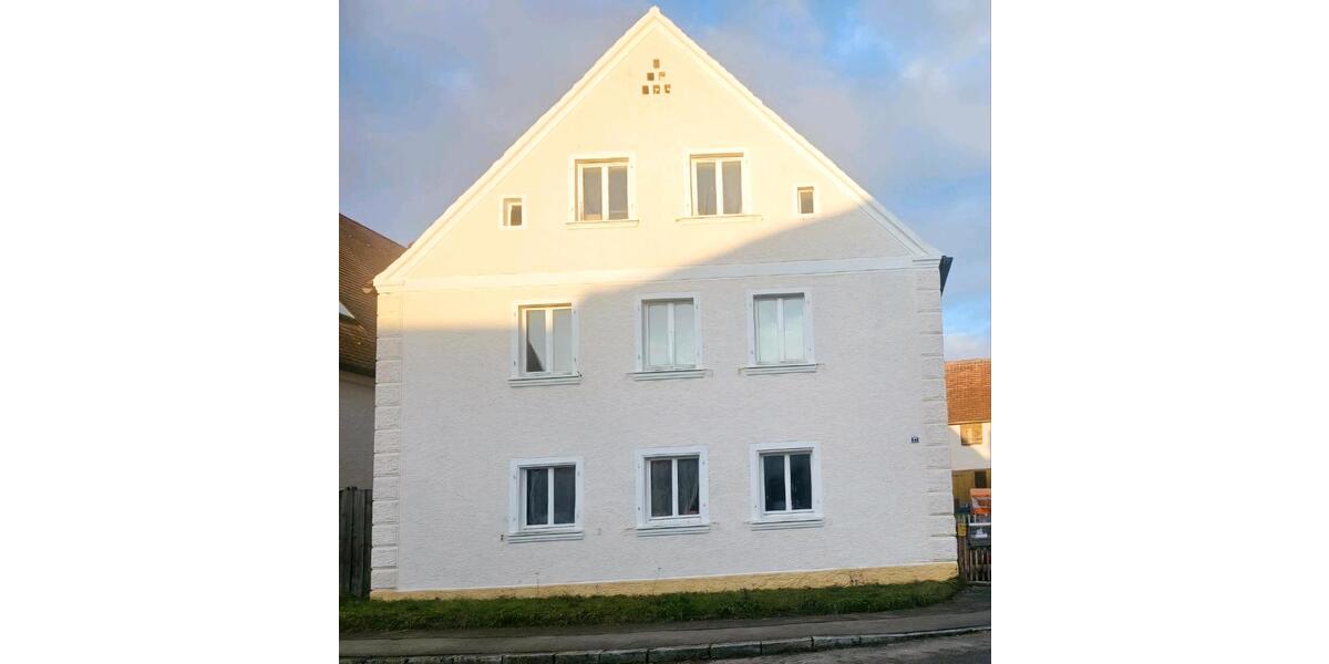 Haus, Scheune, Grillplatz, Hof, Stellplätze ,Garage 5 zimmer