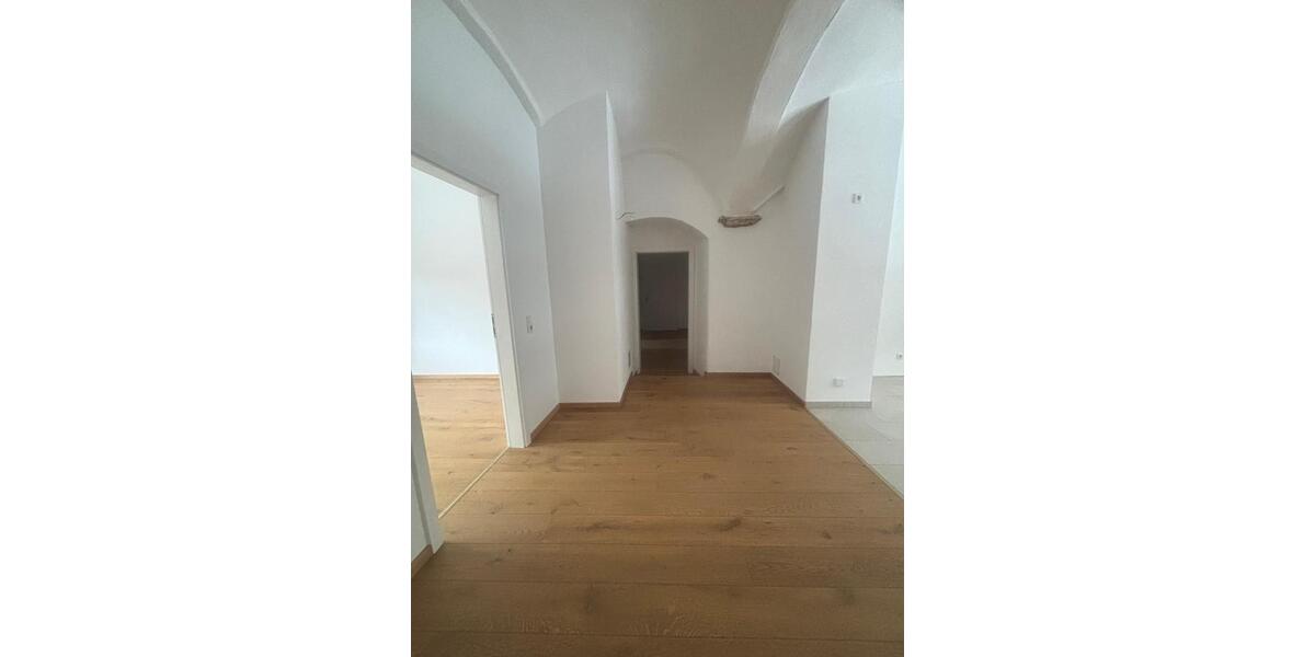 Erdgeschoßwohnung Klipphausen - 5 Zimmer, 143 m&sup2;, 1.602&euro; | Angebot:24508001