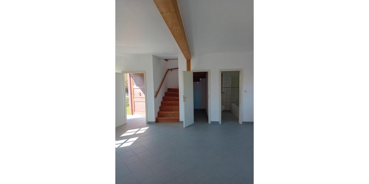 Einfamilienhaus Linden - 3 Zimmer, 70 m&sup2;, 800&euro; | Angebot:26250077