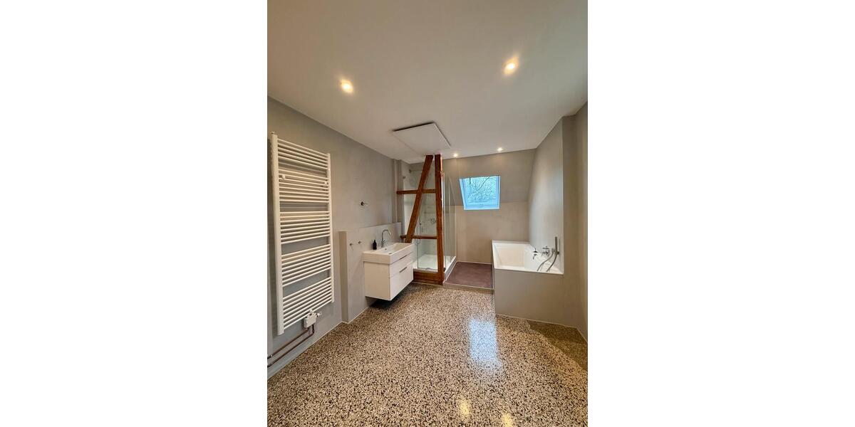 Etagenwohnung Reutlingen Reutlingen (Kernstadt) - 3 Zimmer, 117 m&sup2;, 1.390&euro; | Angebot:25256440