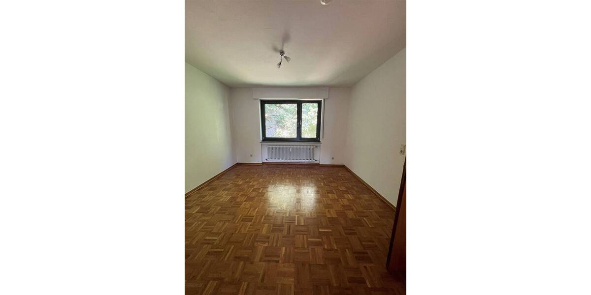 Etagenwohnung Bad Karlshafen Gartenstadt - 3 Zimmer, 105 m&sup2;, 675&euro; | Angebot:25695344