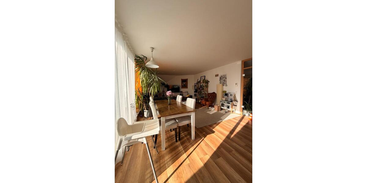 Dachgeschoßwohnung Gütersloh - 3 Zimmer, 104 m&sup2;, 950&euro; | Angebot:24849014