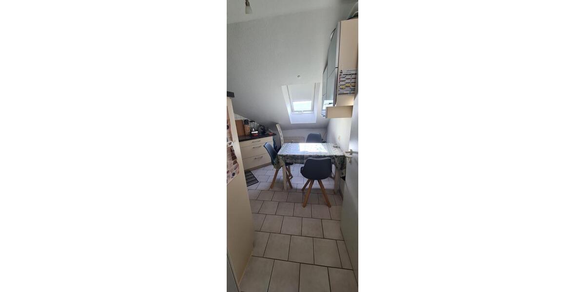 Dachgeschoßwohnung Hadamar - 3 Zimmer, 80 m&sup2;, 800&euro; | Angebot:25907765