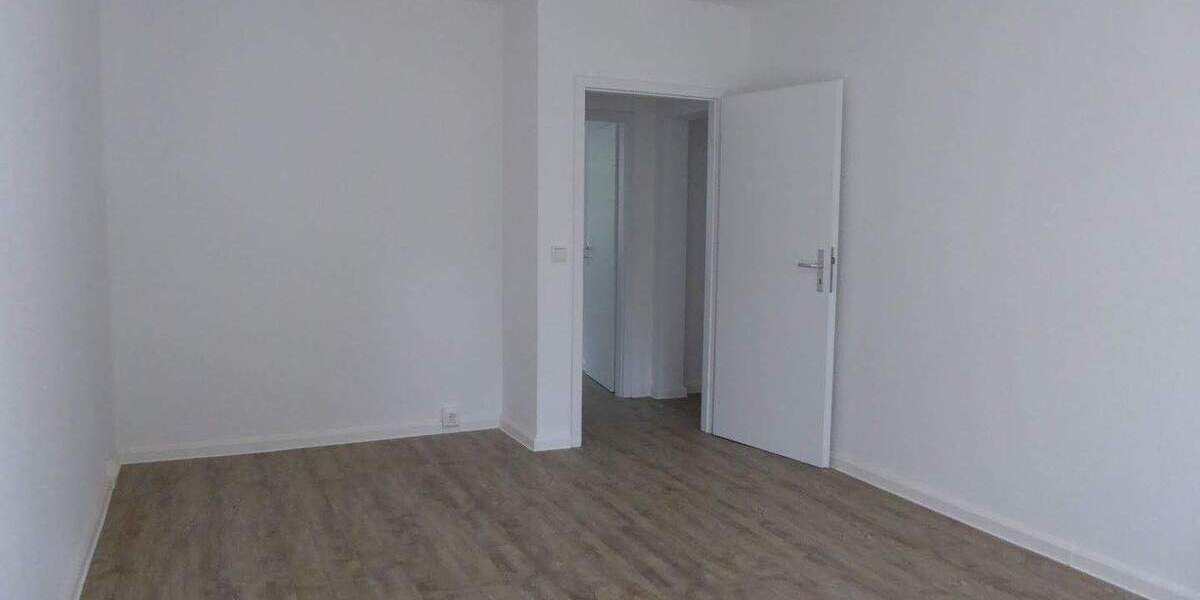 Etagenwohnung Bernburg (Saale) Bernburg - 3 Zimmer, 57 m&sup2;, 329&euro; | Angebot:25739820