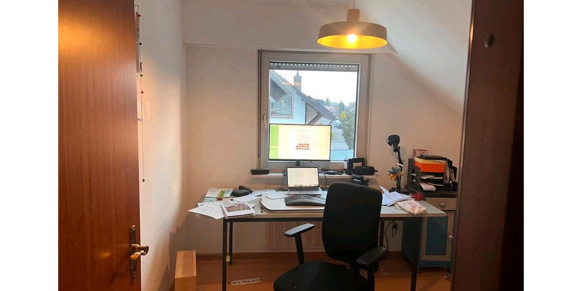 Einfamilienhaus Ihringen - 8 Zimmer, 214 m&sup2;, 1.900&euro; | Angebot:26051482