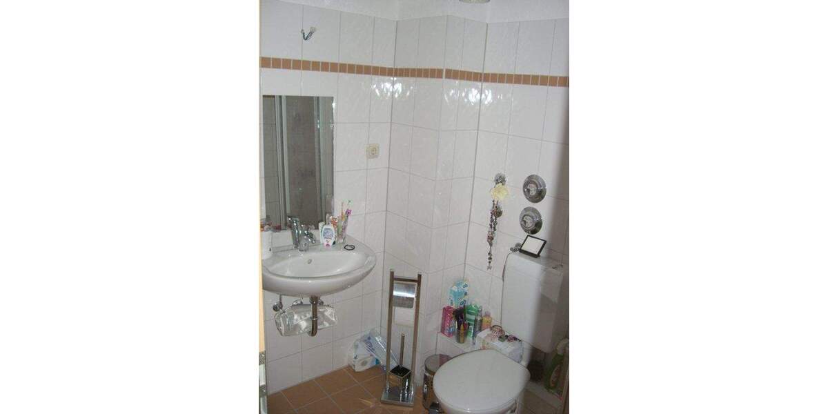 Etagenwohnung Schwerin Paulsstadt - 3 Zimmer, 61 m&sup2;, 490&euro; | Angebot:24609575