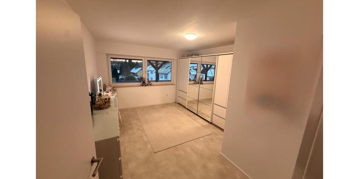 Etagenwohnung Groß-Umstadt Umstadt - 4 Zimmer, 136 m&sup2;, 1.500&euro; | Angebot:24860503