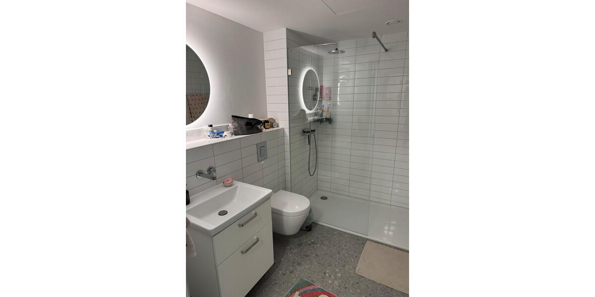 Etagenwohnung Berlin Mitte - 2.5 Zimmer, 80 m&sup2;, 2.100&euro; | Angebot:26645860