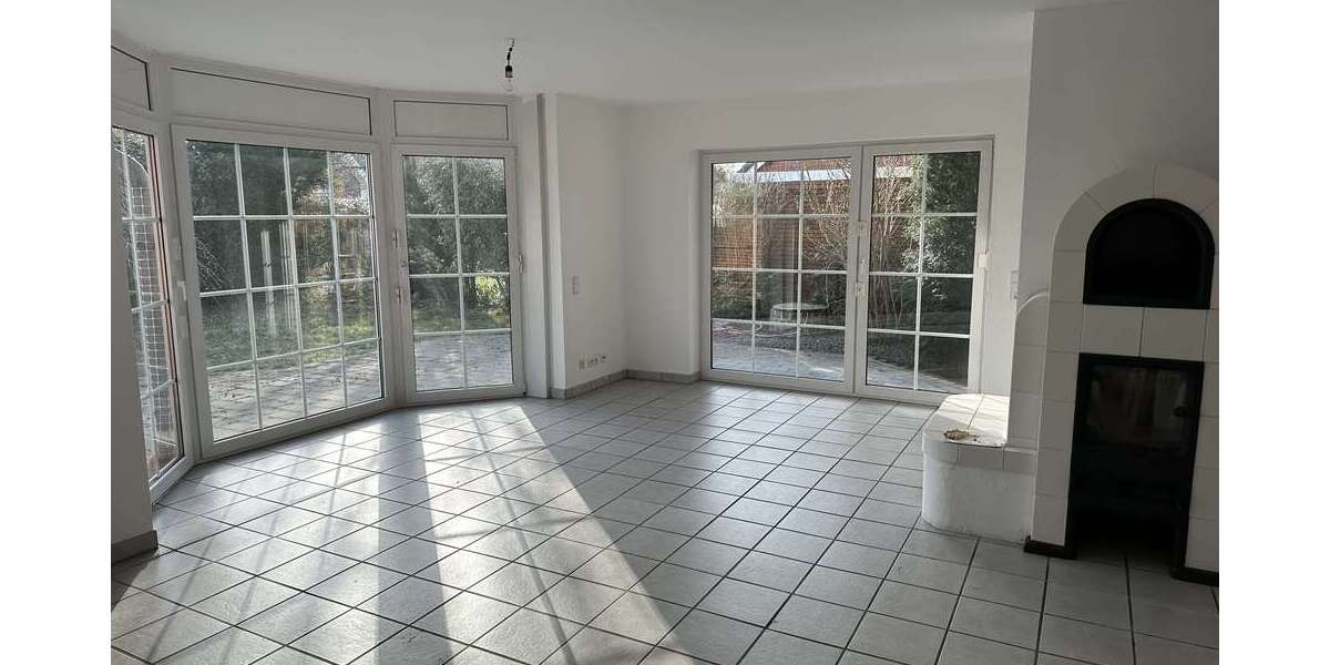 Etagenwohnung Großburgwedel - 5 Zimmer, 145 m&sup2;, 1.600&euro; | Angebot:26383342