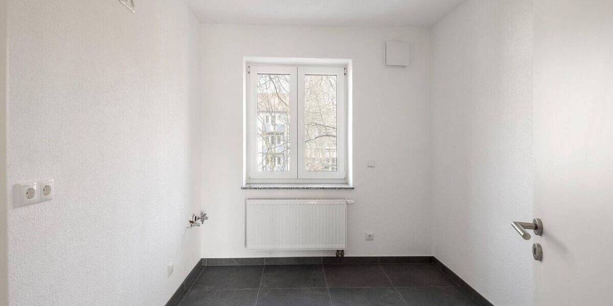 Etagenwohnung Hof Innenstadt - 3 Zimmer, 76 m&sup2;, 945&euro; | Angebot:26368856