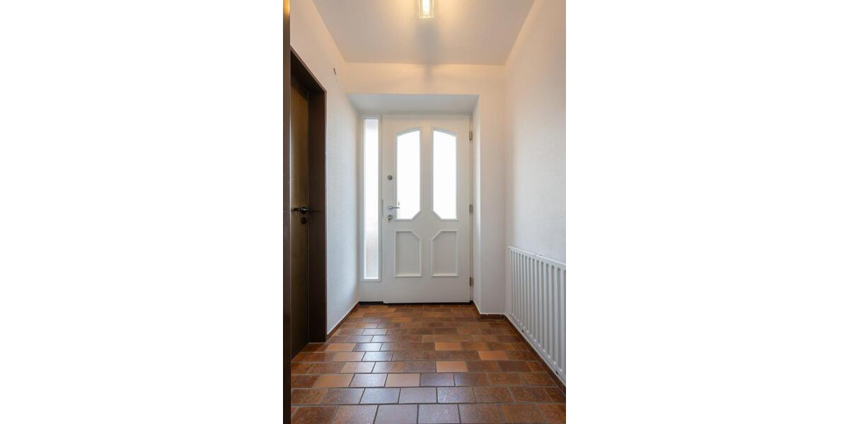 Gepflegtes Reihenhaus mit Garten, Dachstudio, Garage, Haunstetten 5 zimmer