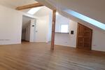 Neu ausgebaute, energetisch sanierte Dachgeschosswohnung 3 zimmer