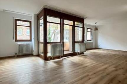 ZENTRAL, RENOVIERT, EINZUGSBEREIT 4 zimmer