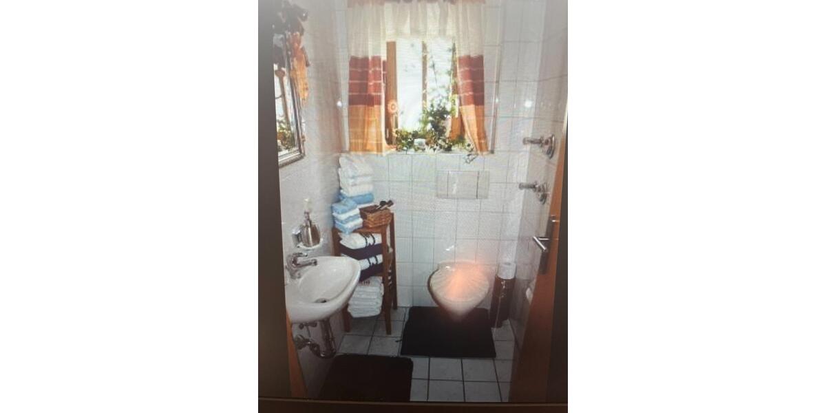 Dachgeschoßwohnung Vilshofen an der Donau - 3 Zimmer, 90 m&sup2;, 650&euro; | Angebot:26662947