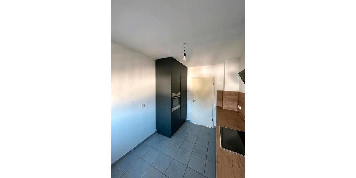 67m² 3 Zimmer 1. OG Wohnung Sonnenbalkon 3 zimmer