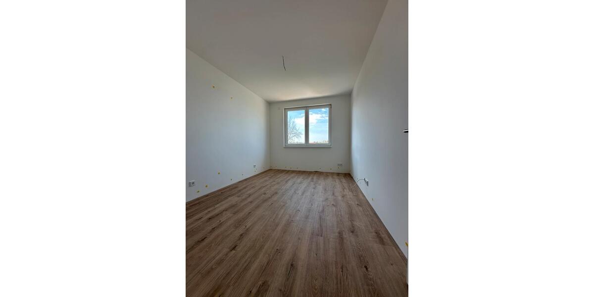 Etagenwohnung Nauen - 3 Zimmer, 81 m&sup2;, 1.375&euro; | Angebot:26364951