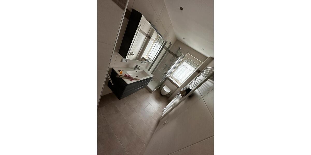 Etagenwohnung Weiden in der Oberpfalz - 3 Zimmer, 85 m&sup2;, 900&euro; | Angebot:26563227