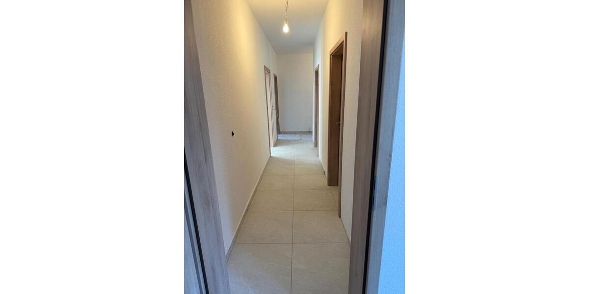 Erstbezug 4 Zimmer Wohnung mit Garten und Stellplatz 4 zimmer