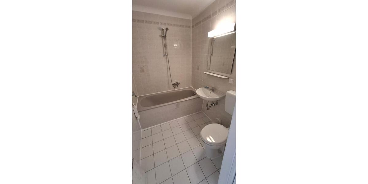 Etagenwohnung Magdeburg Alt Olvenstedt - 1 Zimmer, 36 m&sup2;, 210&euro; | Angebot:25974567