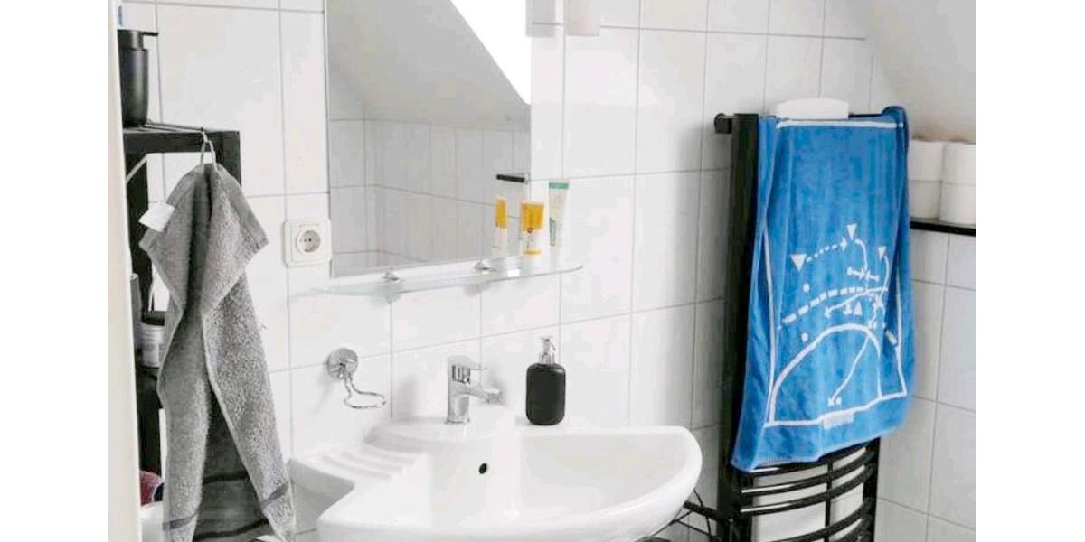 Dachgeschoßwohnung Oldenburg Dobbenviertel - 4.5 Zimmer, 136 m&sup2;, 1.600&euro; | Angebot:24387208