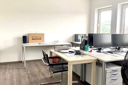 Büro mit 10 Zimmern in Mögeldorf nahe Business Tower 1 zimmer