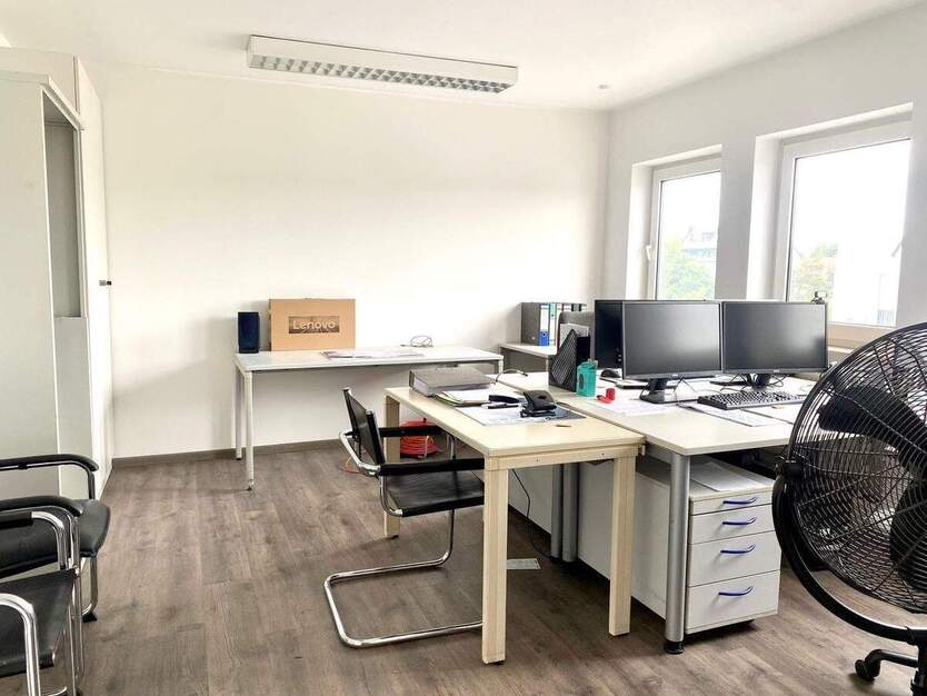 Büro mit 10 Zimmern in Mögeldorf nahe Business Tower 1 zimmer