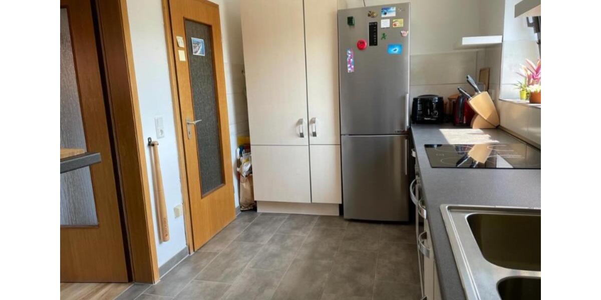 Dachgeschoßwohnung Saarbrücken Neue Bremm - 3 Zimmer, 94 m&sup2;, 1.000&euro; | Angebot:24822708
