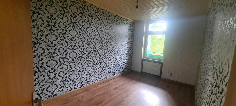 Etagenwohnung Duisburg Hamborn - 4 Zimmer, 84 m&sup2;, 700&euro; | Angebot:25180622