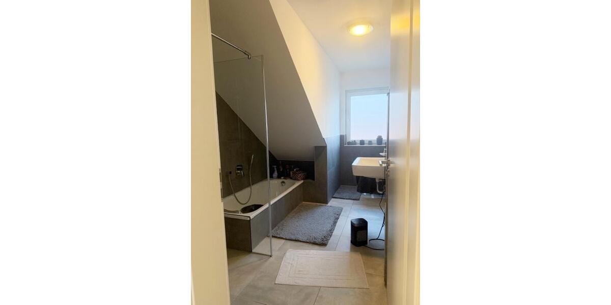 Dachgeschoßwohnung Rietberg - 2 Zimmer, 70 m&sup2;, 900&euro; | Angebot:25868075