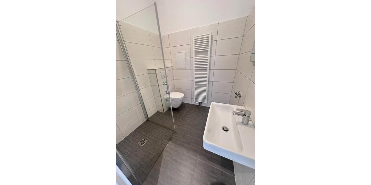 Etagenwohnung Blankenburg (Harz) - 3.5 Zimmer, 87 m&sup2;, 599&euro; | Angebot:26656109