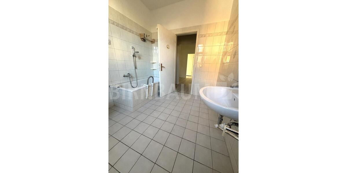 Etagenwohnung Grimmen - 2 Zimmer, 80 m&sup2;, 620&euro; | Angebot:23703378