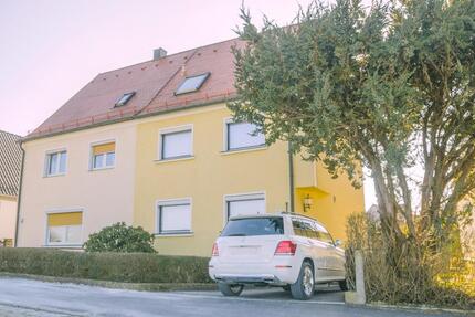 Doppelhaushälfte in Freihung zu vermieten - ruhige Ortsrandlage 6 zimmer