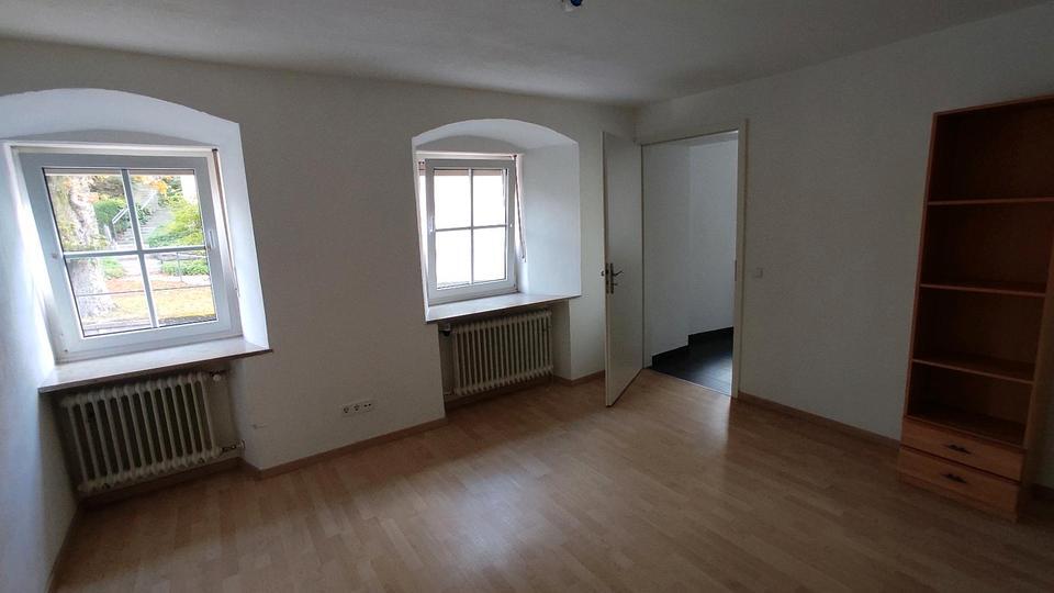 1-Zimmer in Parkstein mit eigenem Bad & WLAN inkl.
