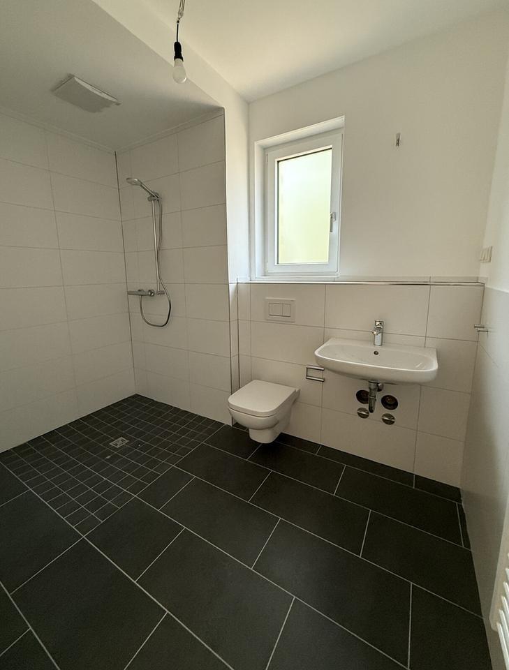 Bezugsfertige Wohnung - Einfach Möbel rein und Füße hoch! zimmer
