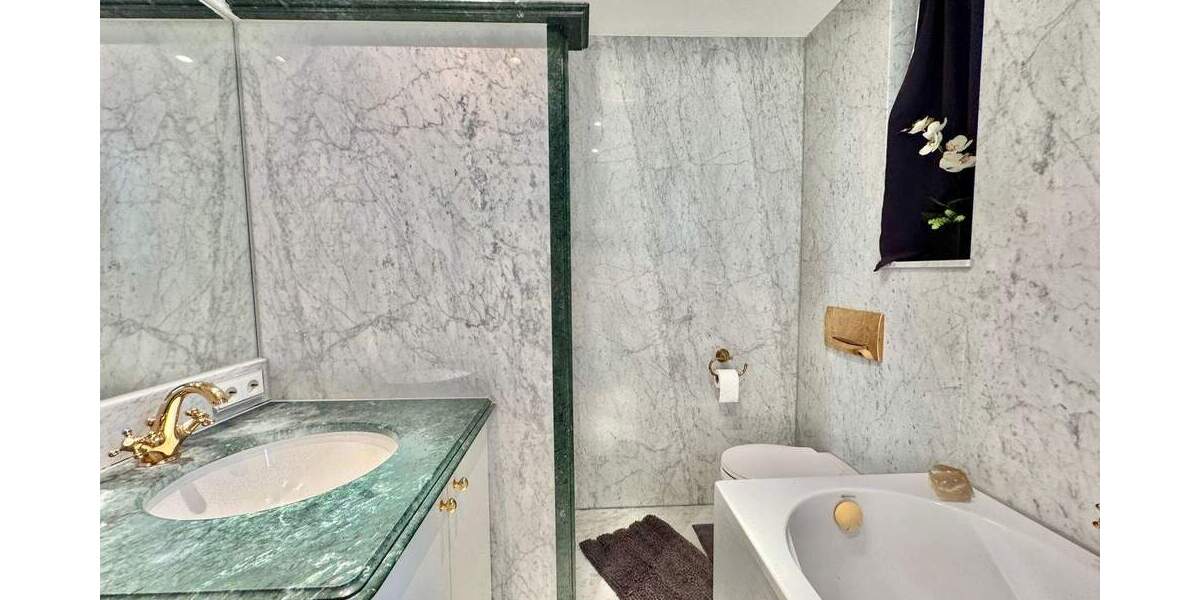 Schöne Altbauwohnung in Citylage 5 zimmer