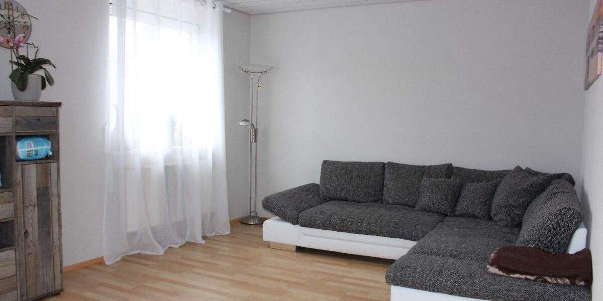 Etagenwohnung Kaufbeuren Kaufbeuren-Neugablonz - 2 Zimmer, 75 m&sup2;, 825&euro; | Angebot:25797314