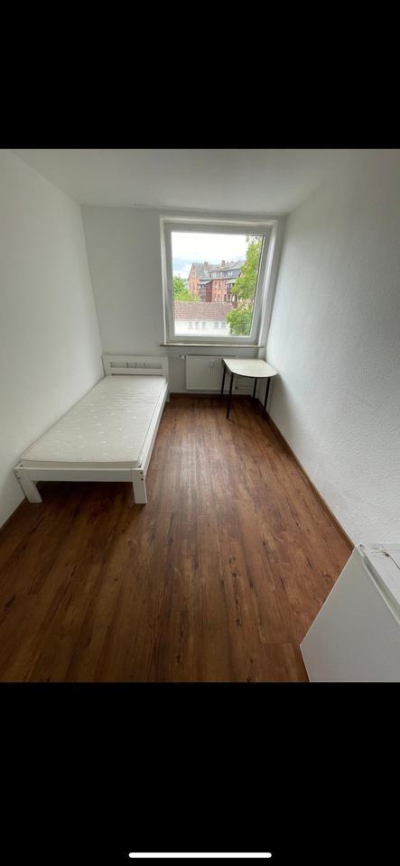 Nachmieter für möbliertes Zimmer in der Haspelstraße Marburg