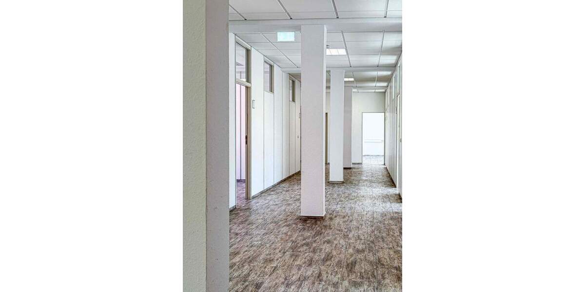 Gewerbeobjekt Kiel Exerzierplatz - 9 Zimmer, 245 m&sup2;, 3.400&euro; | Angebot:25666595