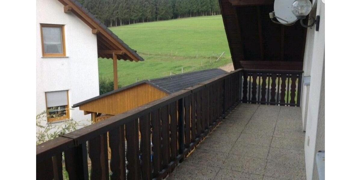 Dachgeschoßwohnung Siegen Kaan-Marienborn - 4 Zimmer, 100 m&sup2;, 880&euro; | Angebot:26613551