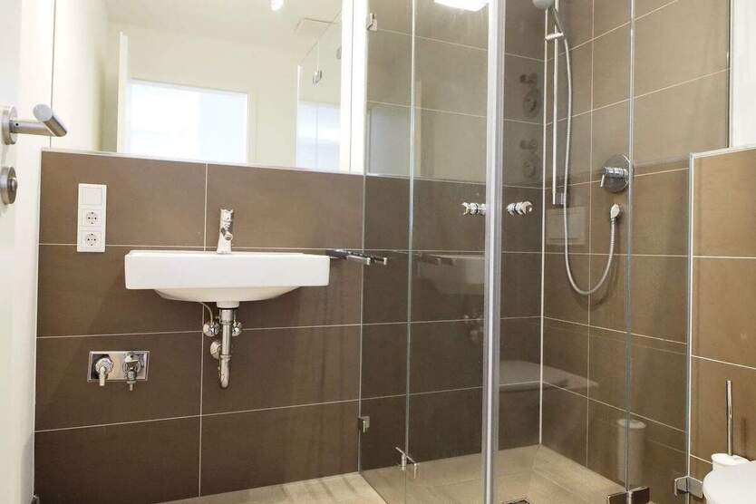 SINGLEWOHNUNG - attraktive, moderne und komplett möblierte 2-Zimmerwohnung in 90431 Nürnberg 2 zimmer