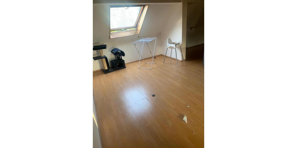 Etagenwohnung Montabaur - 5 Zimmer, 140 m&sup2;, 1.375&euro; | Angebot:26197795