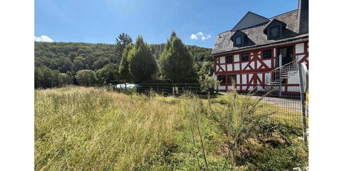 Dachgeschoßwohnung Sinn - 2.5 Zimmer, 81 m&sup2;, 900&euro; | Angebot:26293238