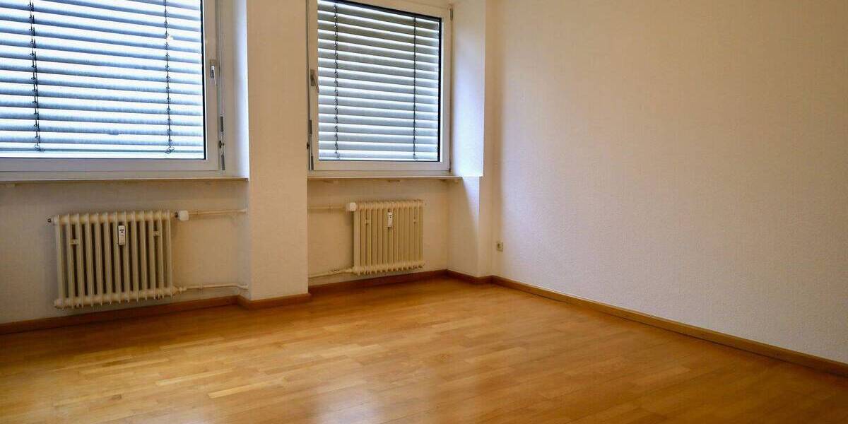 Etagenwohnung Kaiserslautern Innenstadt - 3 Zimmer, 85 m&sup2;, 740&euro; | Angebot:26686080