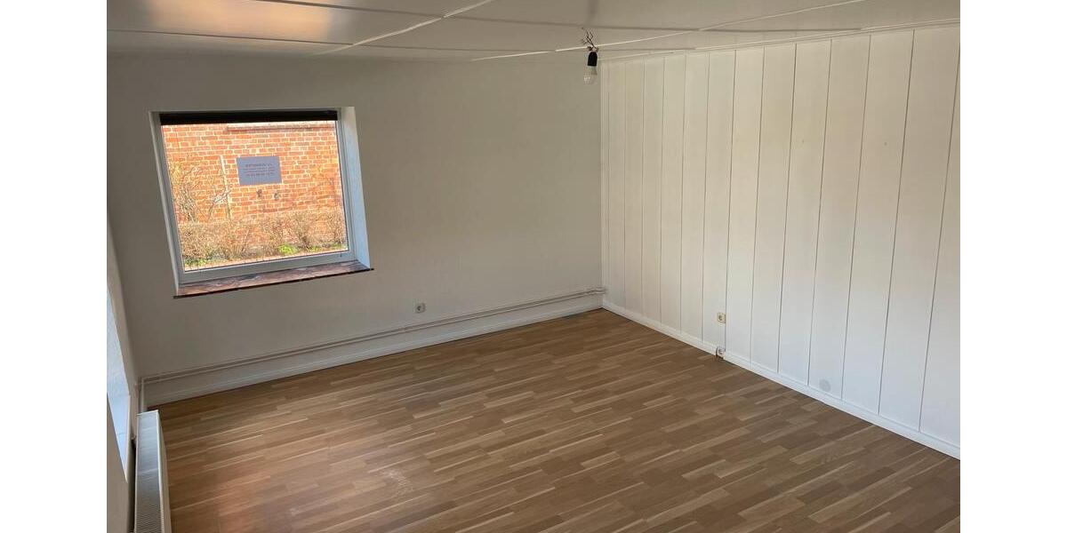 Erdgeschoßwohnung Lütjenburg - 3 Zimmer, 102 m&sup2;, 1.100&euro; | Angebot:25963517